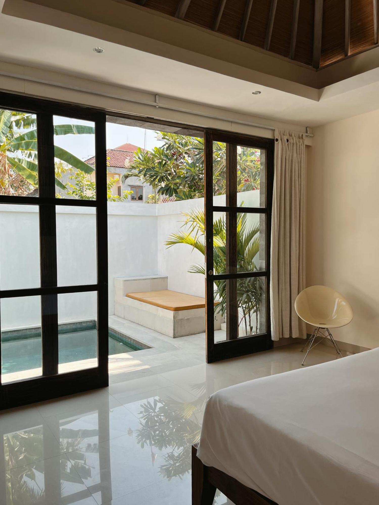 Aster Villa Seminyak Zewnętrze zdjęcie